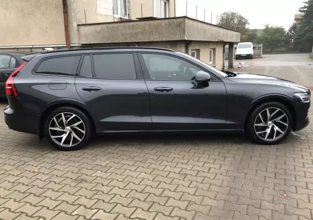 VOLVO V60 T6 AWD Momentum Pro