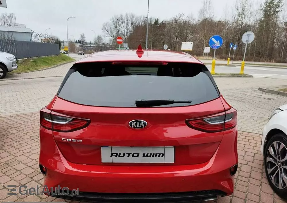 KIA Ceed 1.5 T-GDI M DCT