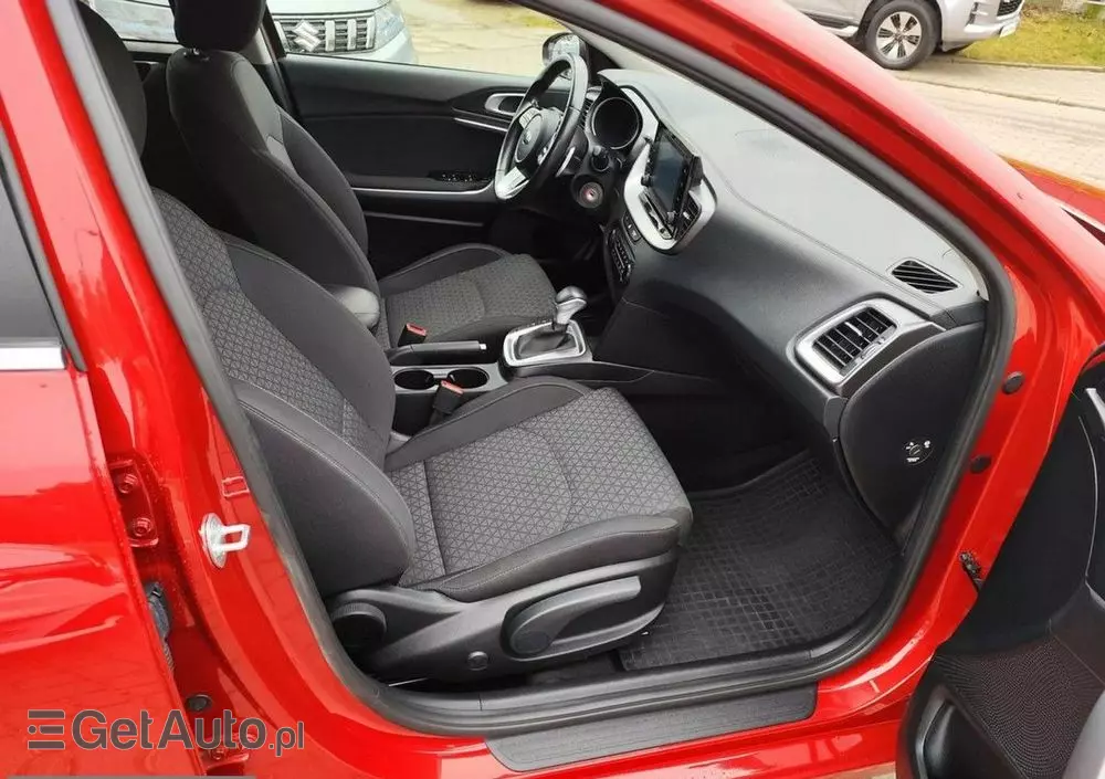 KIA Ceed 1.5 T-GDI M DCT