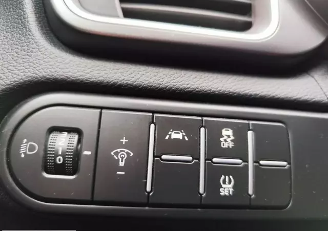 KIA Ceed 1.5 T-GDI M DCT