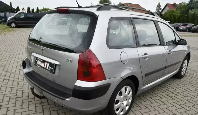 PEUGEOT 307 