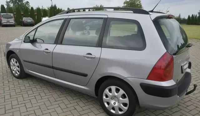 PEUGEOT 307 