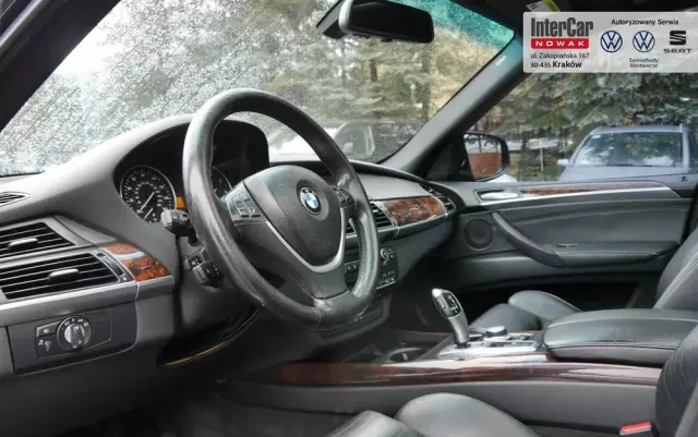 BMW X5 4.8i xDrive