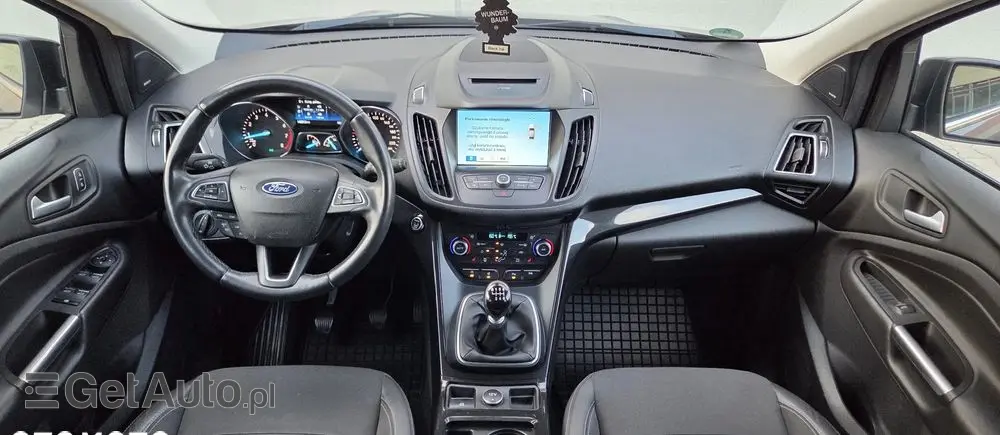 FORD Kuga 1.5 EcoBoost 2x4 Titanium