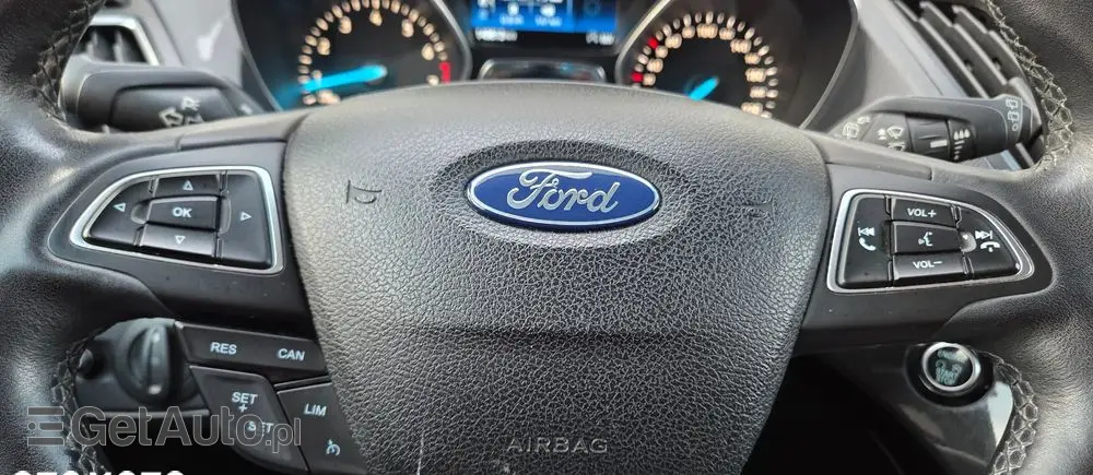 FORD Kuga 1.5 EcoBoost 2x4 Titanium