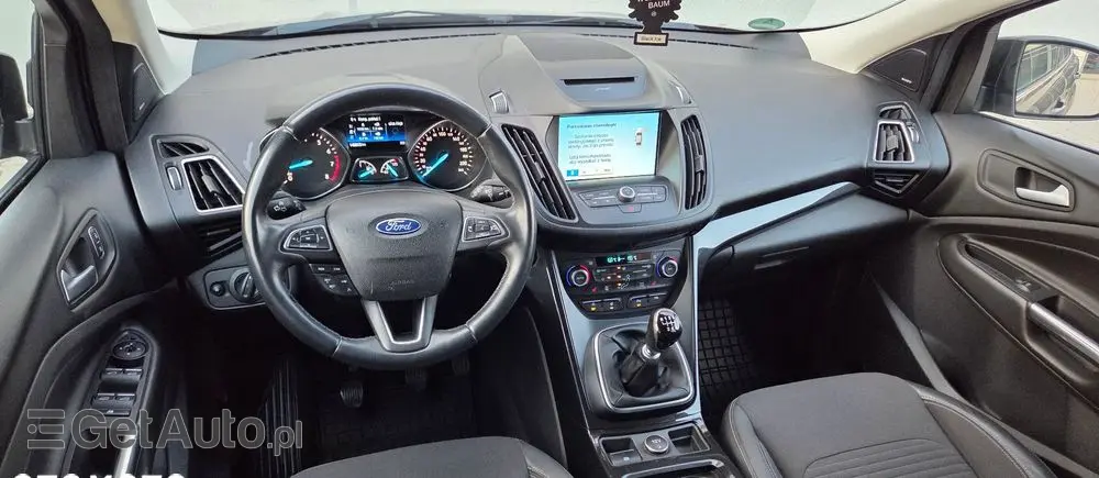 FORD Kuga 1.5 EcoBoost 2x4 Titanium