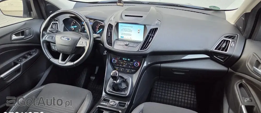 FORD Kuga 1.5 EcoBoost 2x4 Titanium