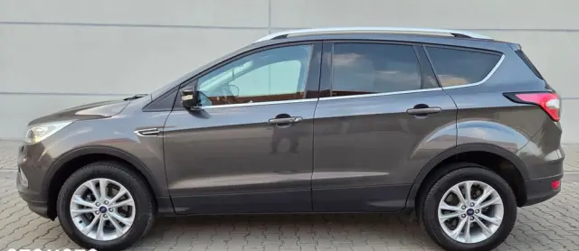 FORD Kuga 1.5 EcoBoost 2x4 Titanium