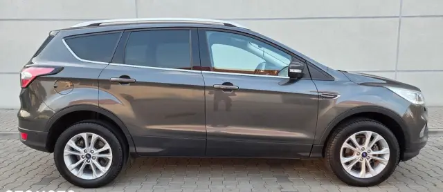 FORD Kuga 1.5 EcoBoost 2x4 Titanium