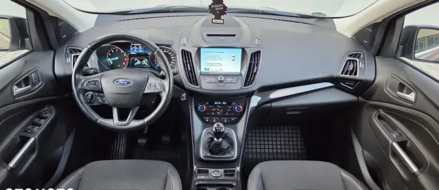 FORD Kuga 1.5 EcoBoost 2x4 Titanium