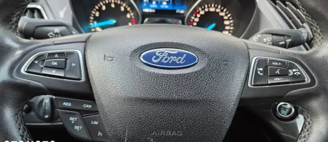 FORD Kuga 1.5 EcoBoost 2x4 Titanium