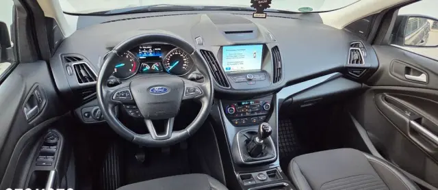 FORD Kuga 1.5 EcoBoost 2x4 Titanium