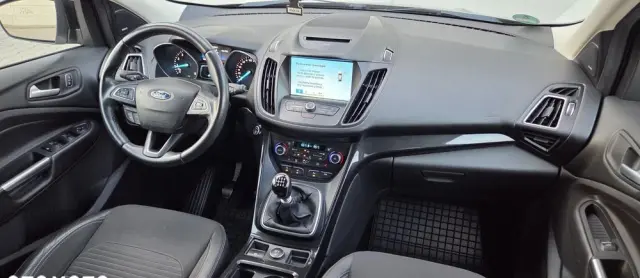 FORD Kuga 1.5 EcoBoost 2x4 Titanium