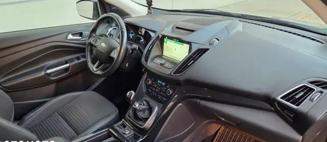 FORD Kuga 1.5 EcoBoost 2x4 Titanium