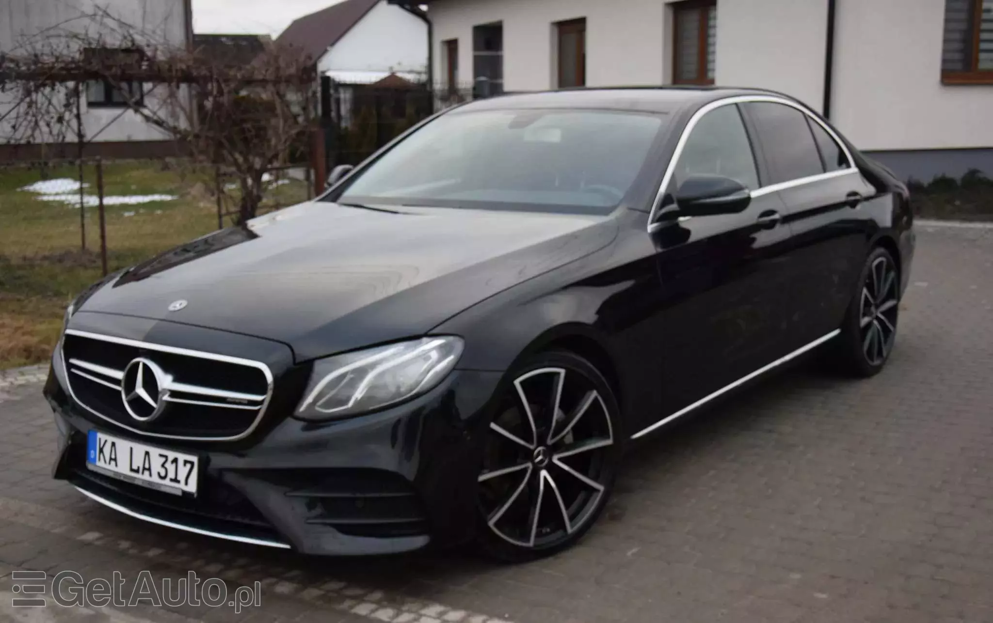 MERCEDES-BENZ Klasa E 200 d T 9G-TRONIC AMG Line