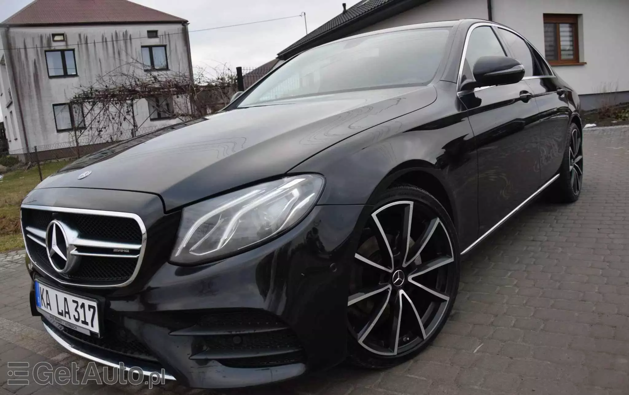 MERCEDES-BENZ Klasa E 200 d T 9G-TRONIC AMG Line