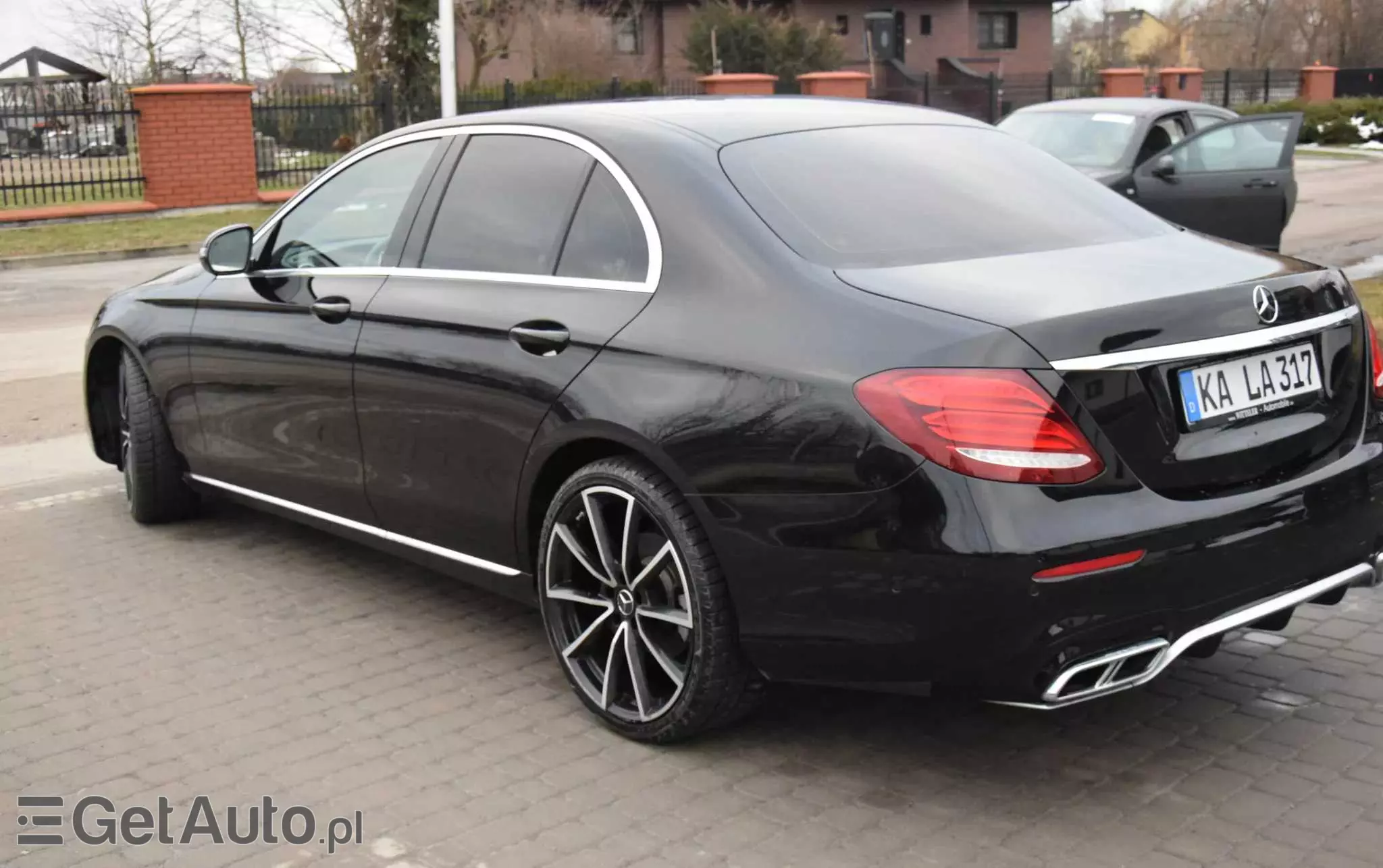 MERCEDES-BENZ Klasa E 200 d T 9G-TRONIC AMG Line