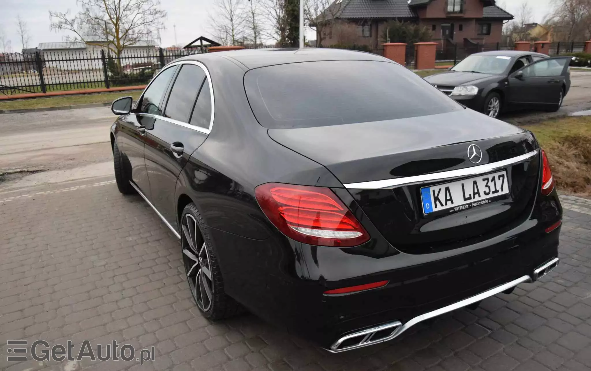 MERCEDES-BENZ Klasa E 200 d T 9G-TRONIC AMG Line