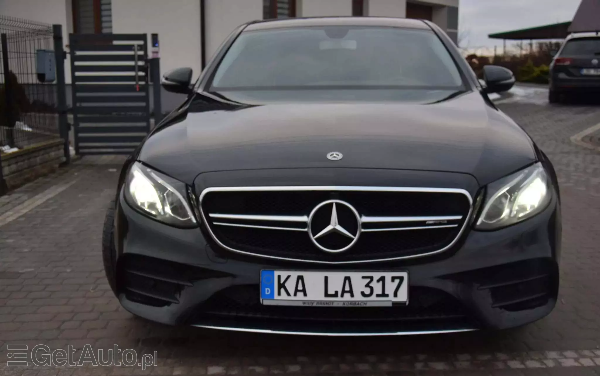 MERCEDES-BENZ Klasa E 200 d T 9G-TRONIC AMG Line
