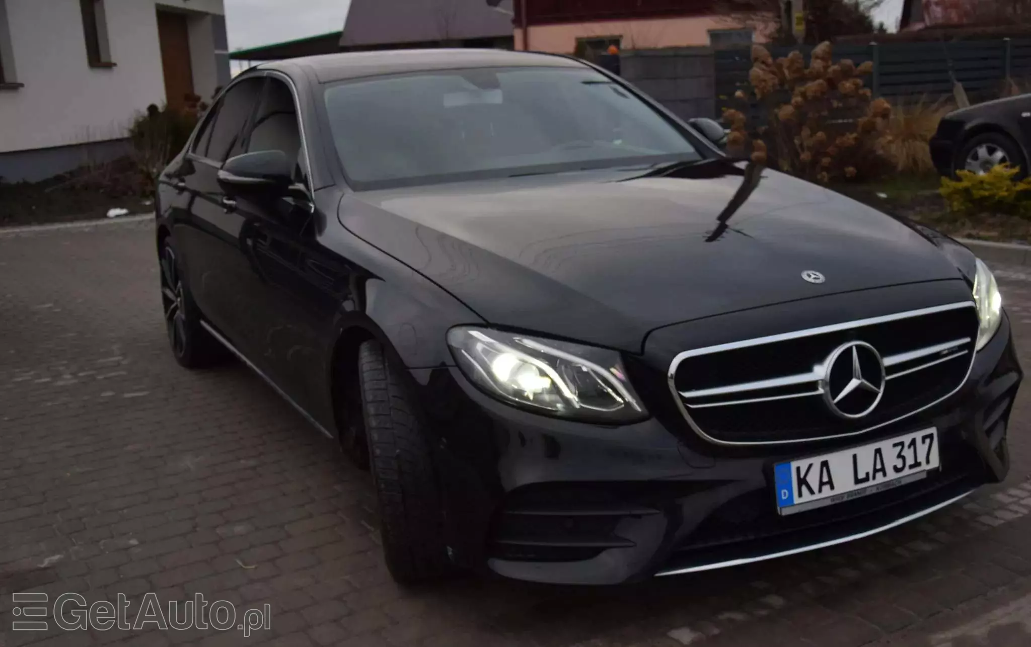 MERCEDES-BENZ Klasa E 200 d T 9G-TRONIC AMG Line