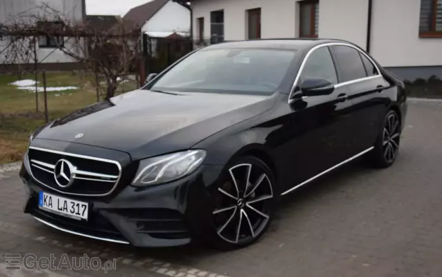 MERCEDES-BENZ Klasa E 200 d T 9G-TRONIC AMG Line