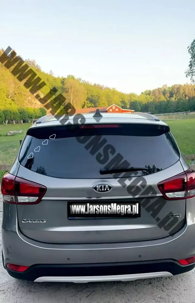 KIA Carens 