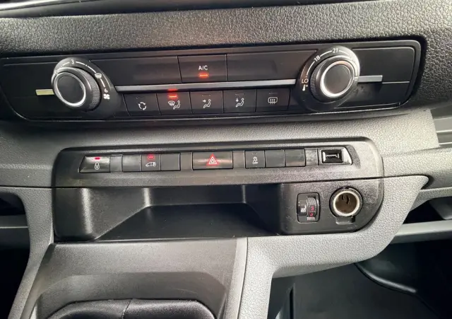 PEUGEOT Expert/2.0/ Long/SPROWADZONY /1 WŁ/FV23%/3-OS /5-DRZWI/SERWISOWANY/VW/FORD/OPEL/CITROEN 