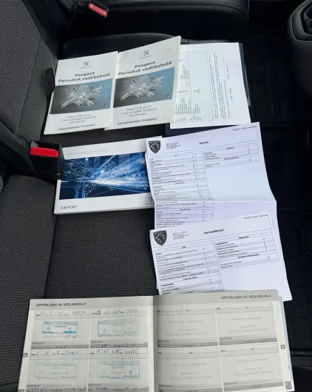 PEUGEOT Expert/2.0/ Long/SPROWADZONY /1 WŁ/FV23%/3-OS /5-DRZWI/SERWISOWANY/VW/FORD/OPEL/CITROEN 