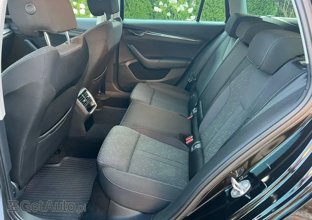 SKODA Octavia 2.0 TDI Style DSG