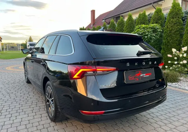 SKODA Octavia 2.0 TDI Style DSG