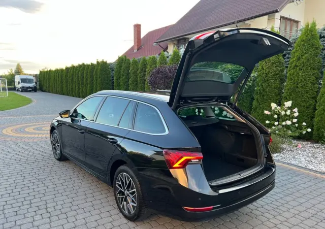 SKODA Octavia 2.0 TDI Style DSG