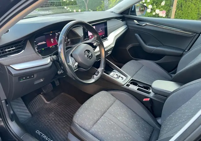 SKODA Octavia 2.0 TDI Style DSG
