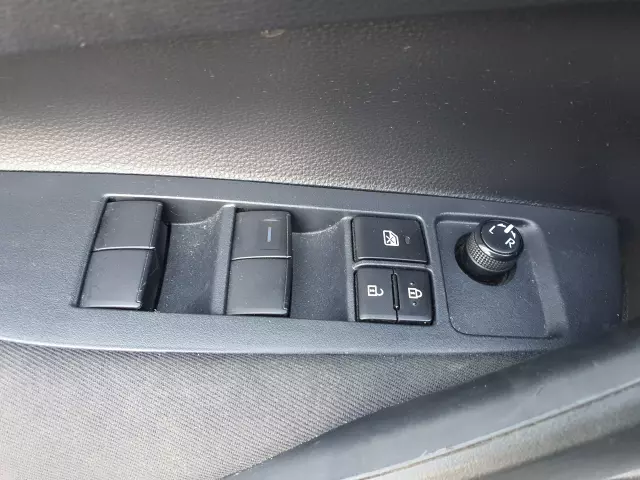 TOYOTA Corolla Active