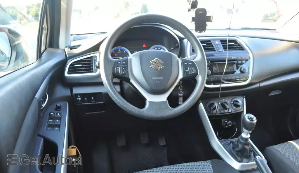 SUZUKI SX4 