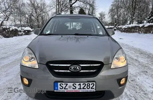 KIA Carens 