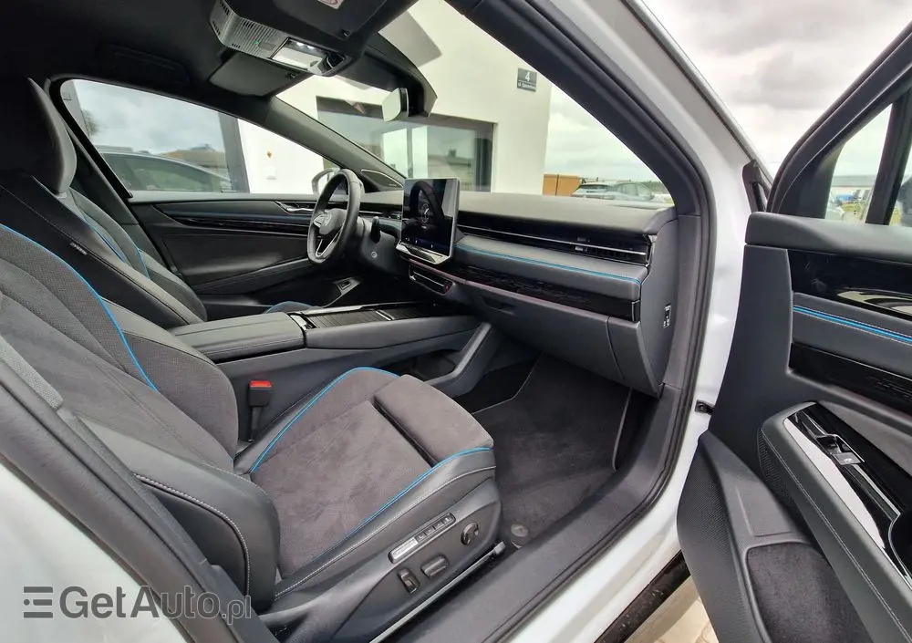 VOLKSWAGEN ID.7 77kWh Pro