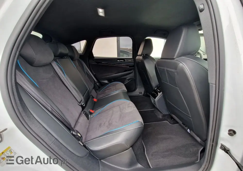 VOLKSWAGEN ID.7 77kWh Pro