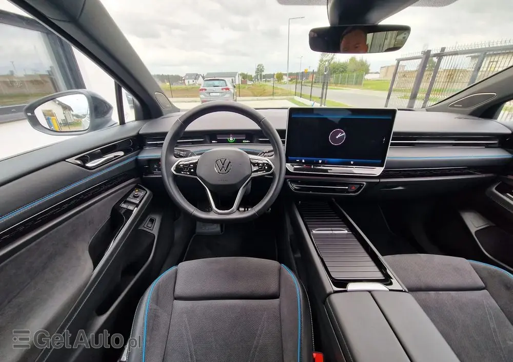 VOLKSWAGEN ID.7 77kWh Pro