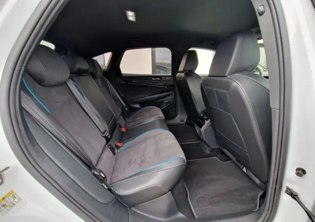 VOLKSWAGEN ID.7 77kWh Pro