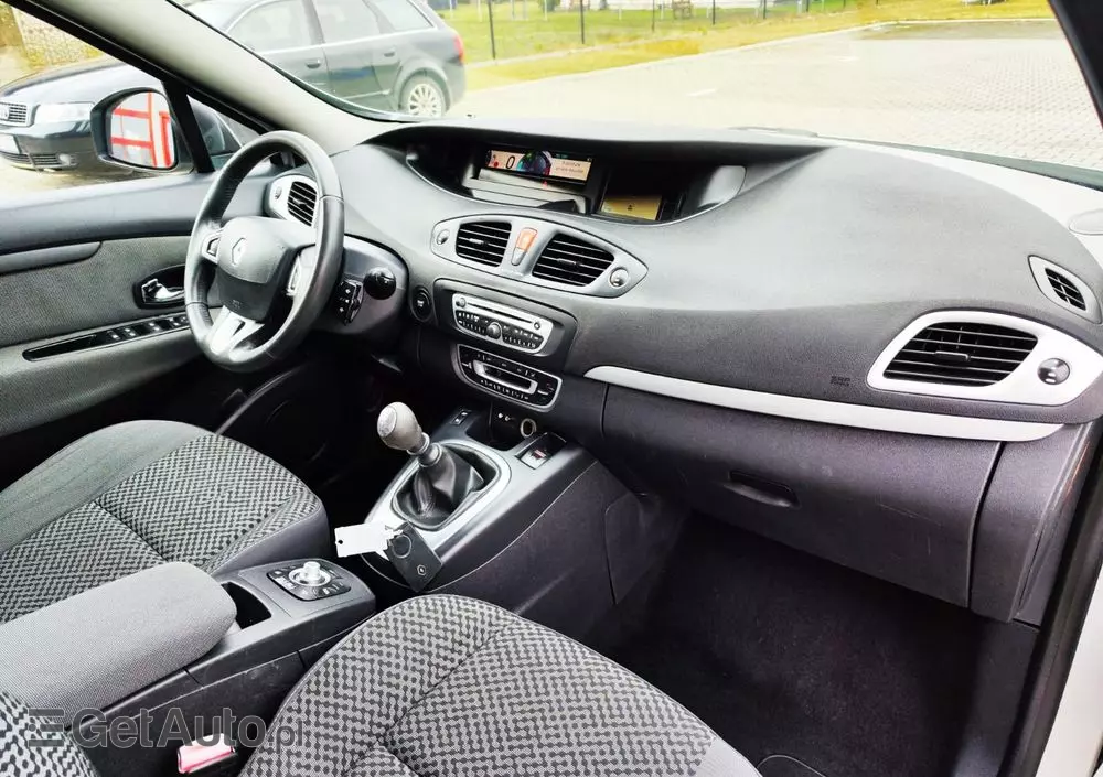 RENAULT Scenic 1.5 dCi Life