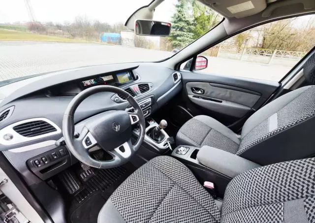 RENAULT Scenic 1.5 dCi Life