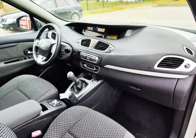 RENAULT Scenic 1.5 dCi Life