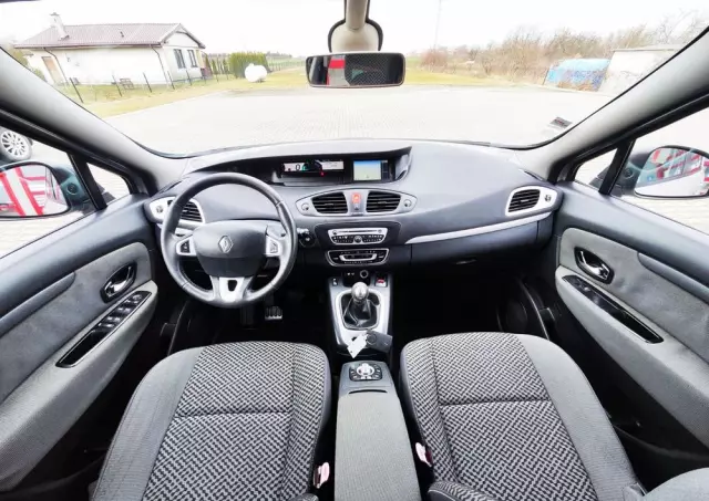 RENAULT Scenic 1.5 dCi Life