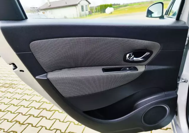 RENAULT Scenic 1.5 dCi Life