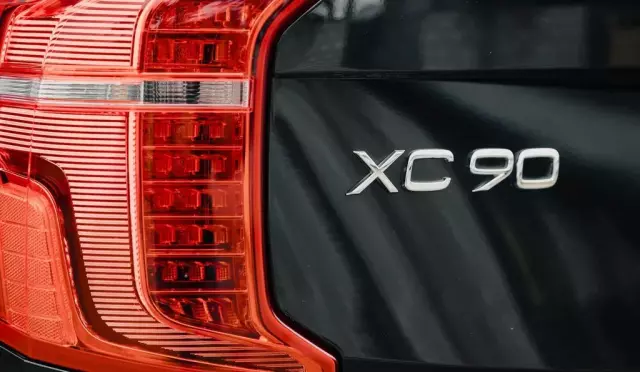 VOLVO Xc 90 