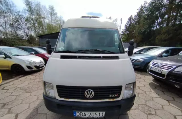 VOLKSWAGEN LT 