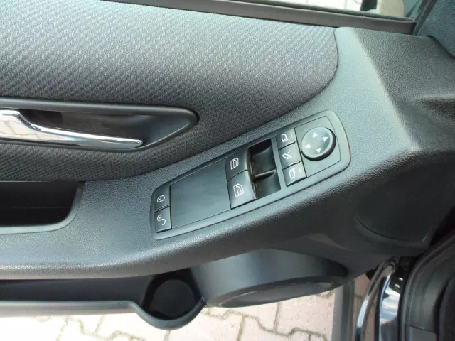 MERCEDES-BENZ Klasa A 