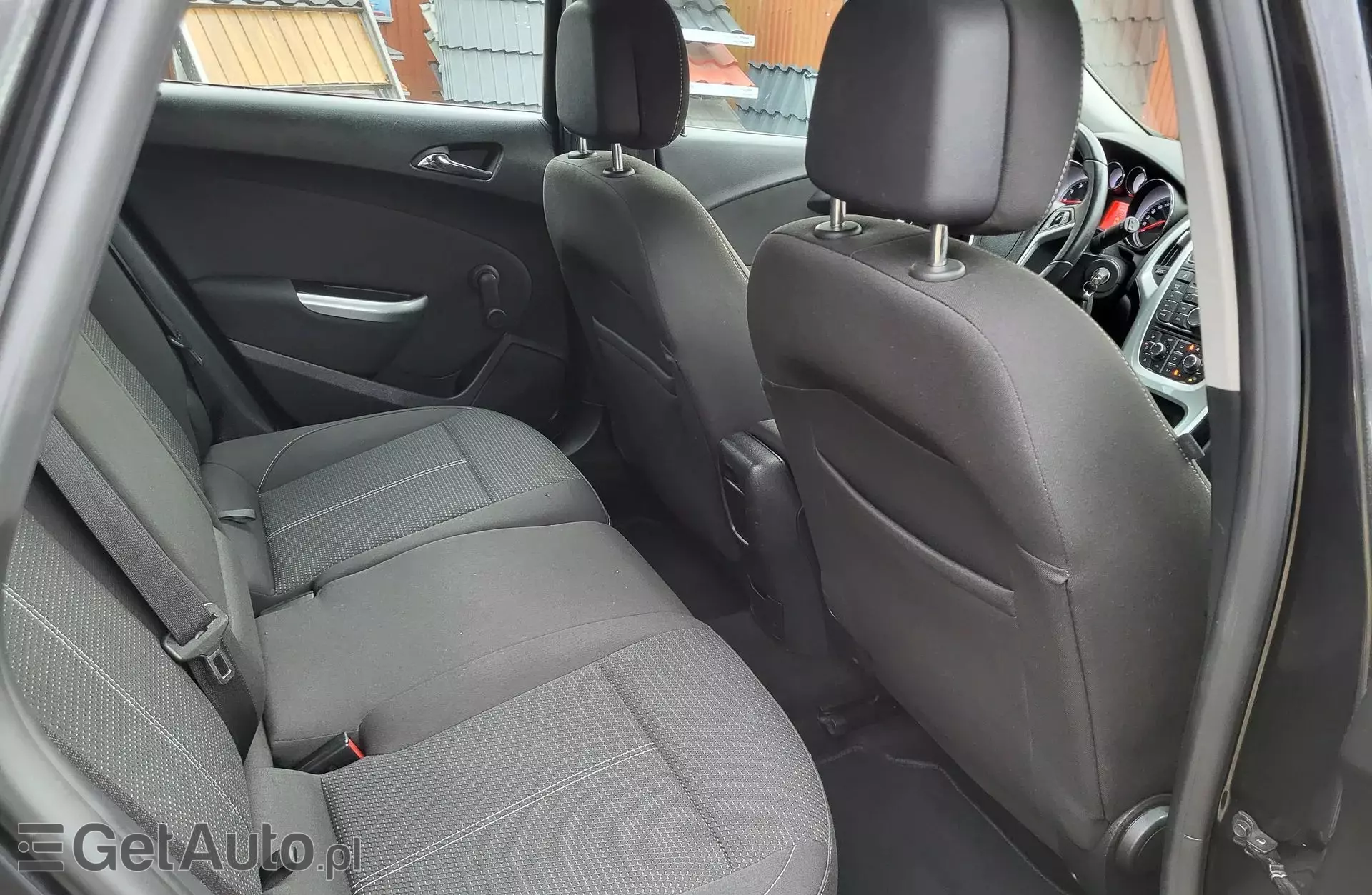 OPEL Astra 1.4 Turbo (140 KM)