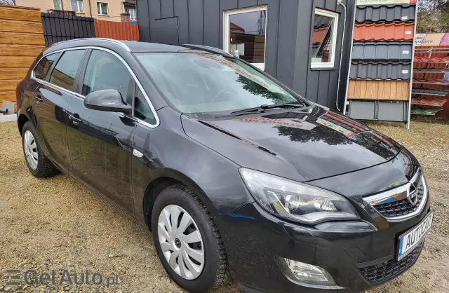 OPEL Astra 1.4 Turbo (140 KM)