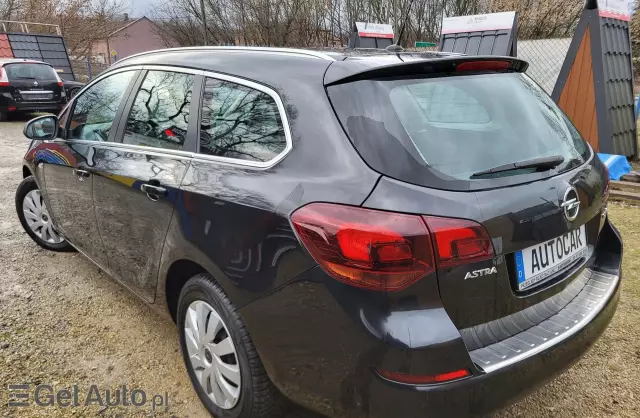 OPEL Astra 1.4 Turbo (140 KM)